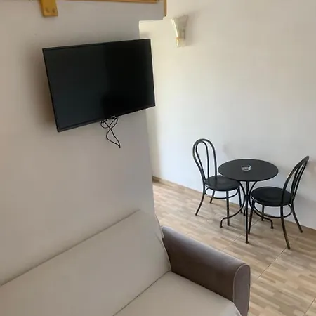 Apartment Deluxe Pollo *